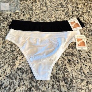 Yummie by Heather Thomson comfortably fit thong 2pairs fits size S to XL